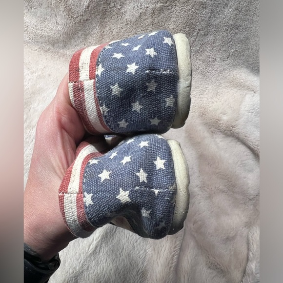So size 9 American 4th of July flats - Picture 6 of 7